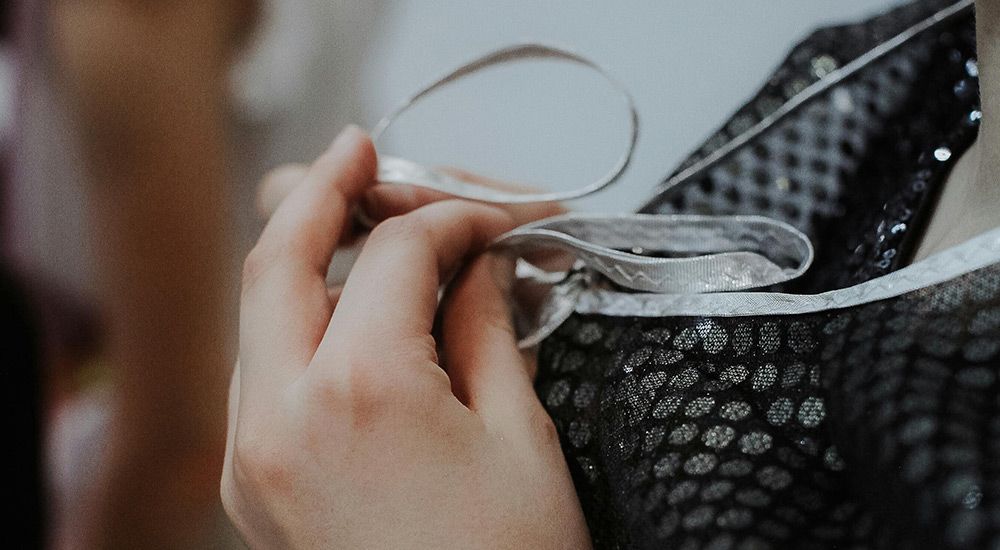 Deliveroo expands ‘dress to door’ tie-up with Hurr